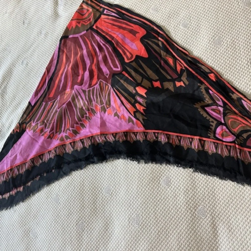 Emilio Pucci Large Triangle Frayed wool silk pashmina Scarf(Fusia Orange Black)
